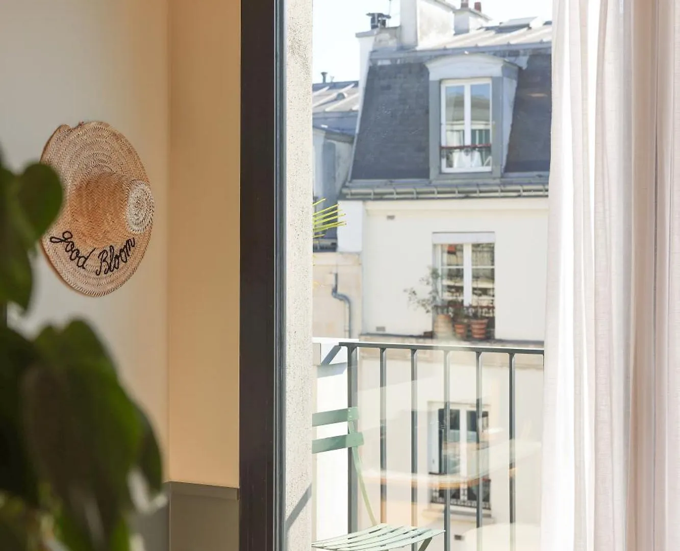 Hotel Bloom House & 4*