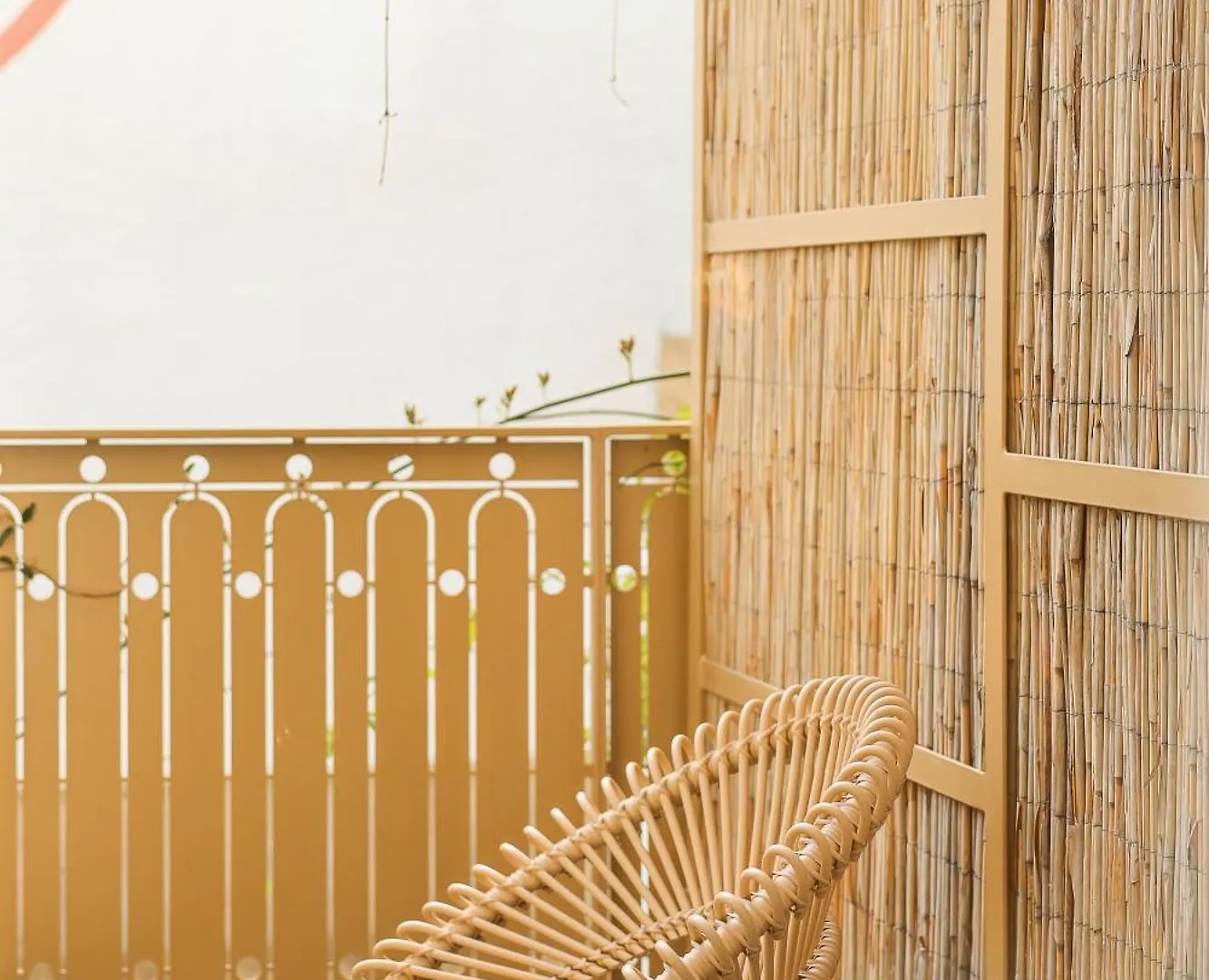 Hotel Bloom House & 4*