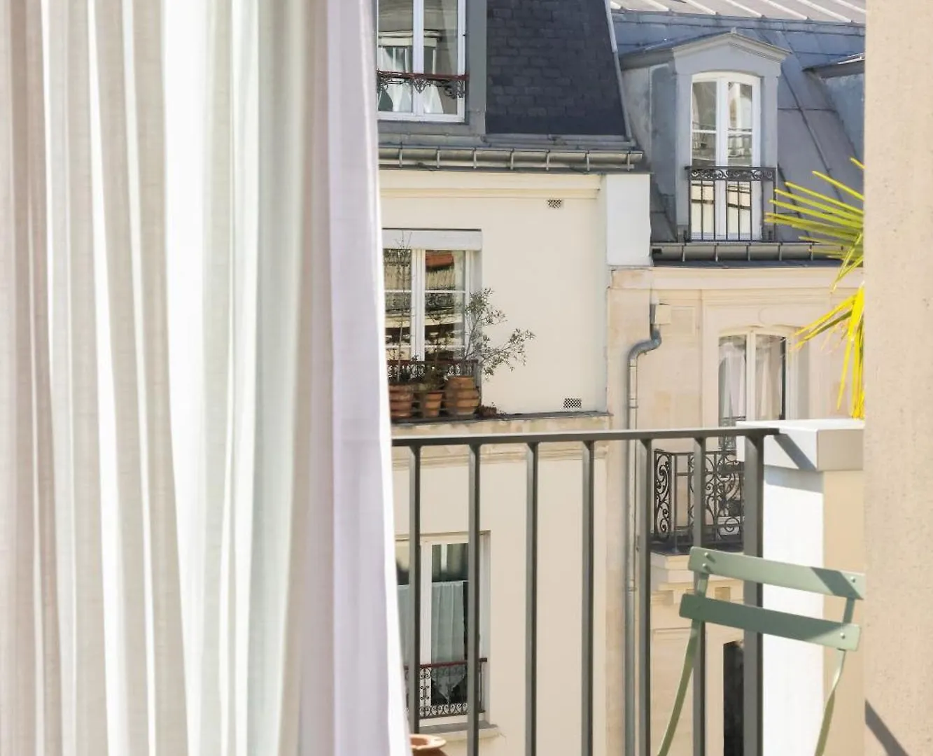 Bloom House & 4* Paris